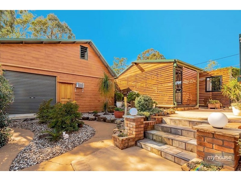 30 Gordon Crescent, Withcott QLD 4352