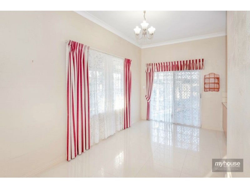 14 Bunkers Hill School Road, Westbrook QLD 4350