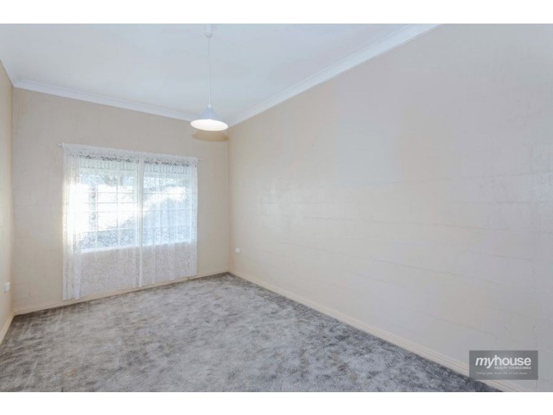 14 Bunkers Hill School Road, Westbrook QLD 4350