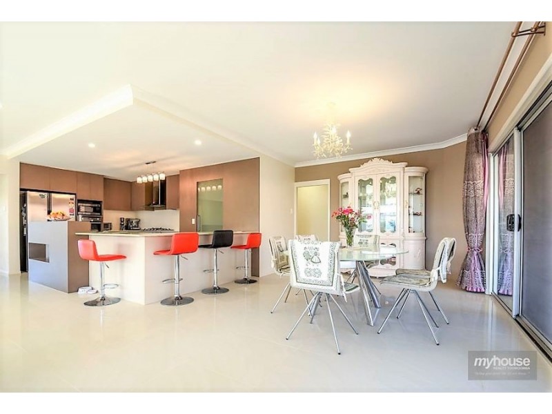 3 Fallon Drive, Middle Ridge QLD 4350