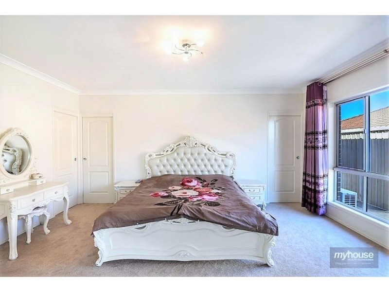 3 Fallon Drive, Middle Ridge QLD 4350
