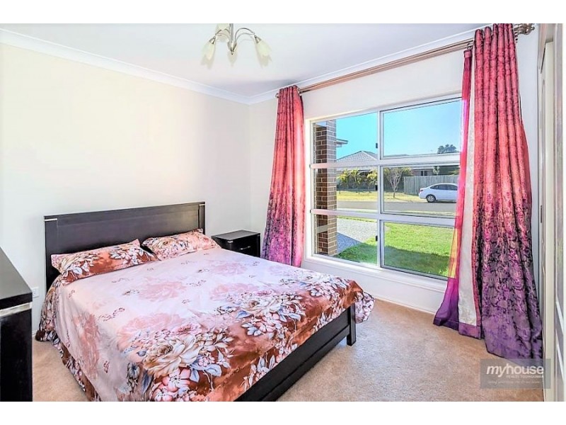 3 Fallon Drive, Middle Ridge QLD 4350