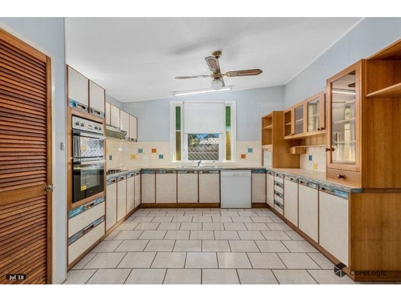 16 Gatfield Street, Newtown QLD 4350