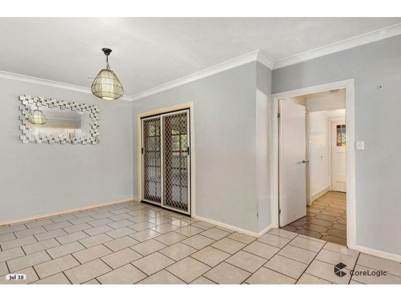 16 Gatfield Street, Newtown QLD 4350