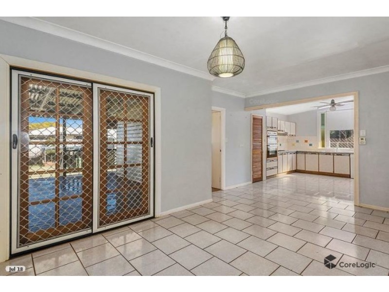 16 Gatfield Street, Newtown QLD 4350