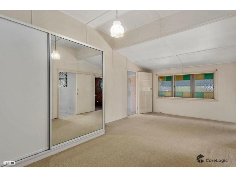 16 Gatfield Street, Newtown QLD 4350