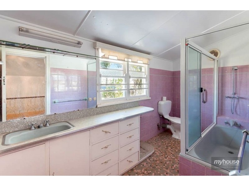 295a West Street, Harristown QLD 4350