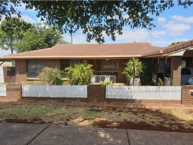 16 Platz Street, Darling Heights QLD 4350