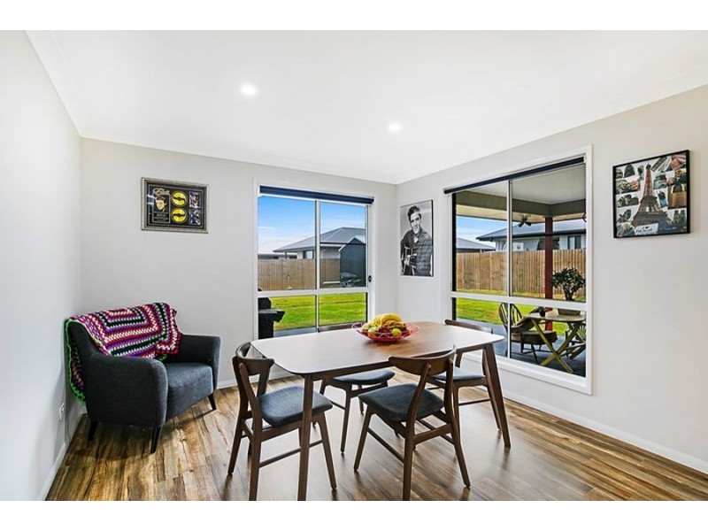 10 Magpie Drive, Cambooya QLD 4358