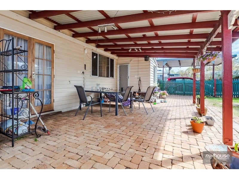 10 Kenilworth Street, North Toowoomba QLD 4350