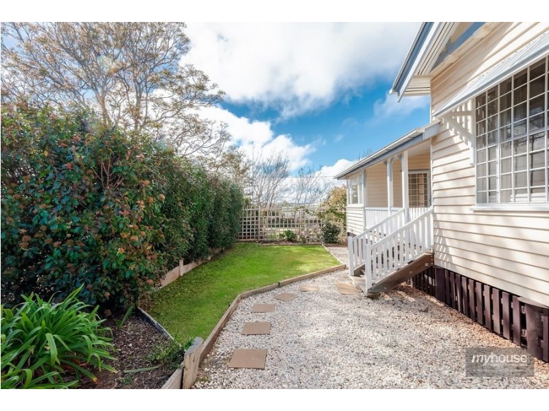 14 Vacy Street, Newtown QLD 4350