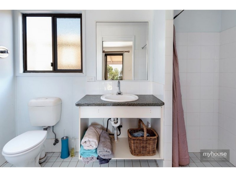 38 Gordon Avenue, Newtown QLD 4350