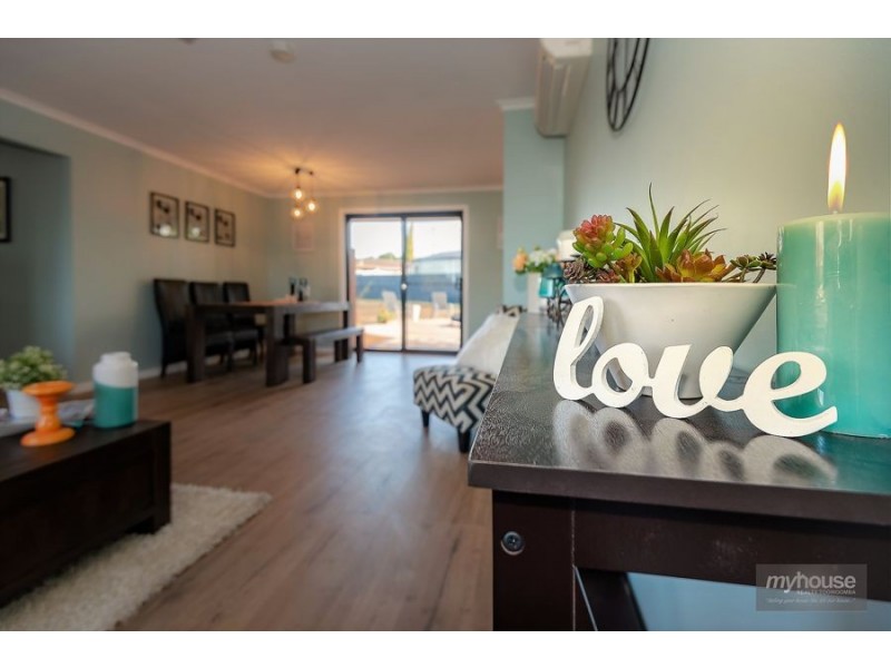 4 Cabarita Crescent, Glenvale QLD 4350