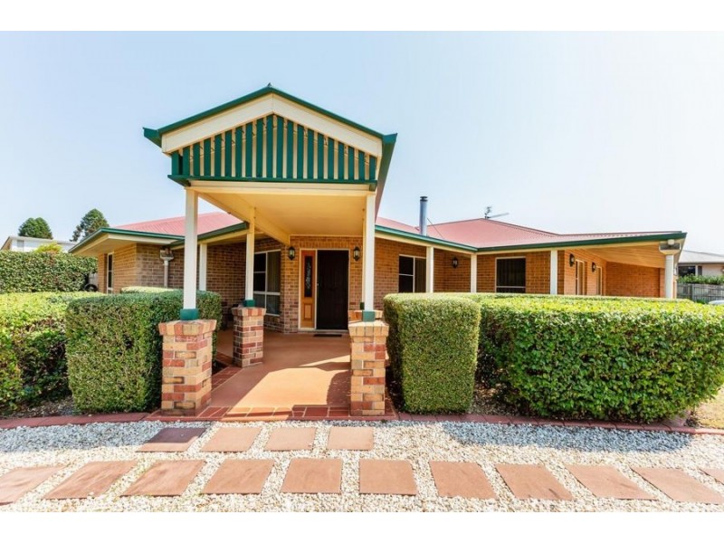 34 Rogers Drive, Highfields QLD 4352
