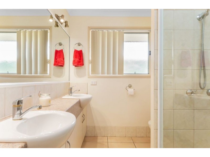 34 Rogers Drive, Highfields QLD 4352