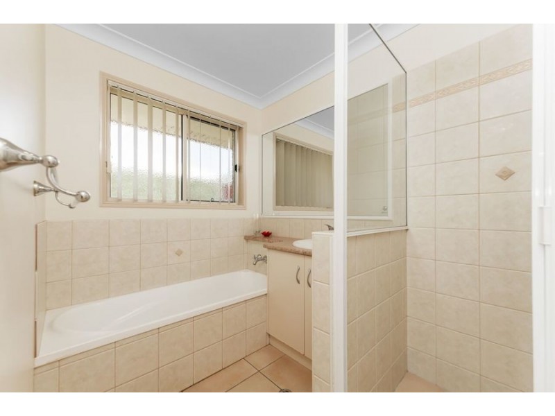 34 Rogers Drive, Highfields QLD 4352