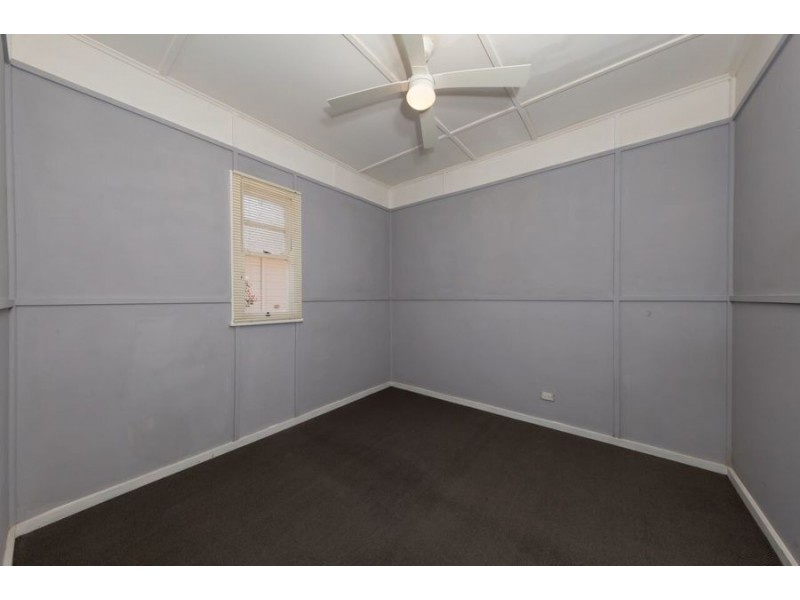 2 Maker Street, Rangeville QLD 4350