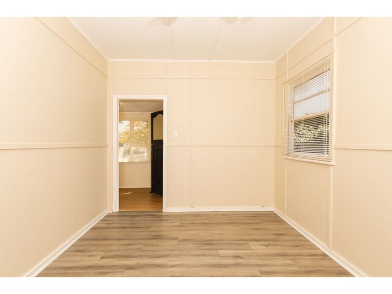 2 Maker Street, Rangeville QLD 4350