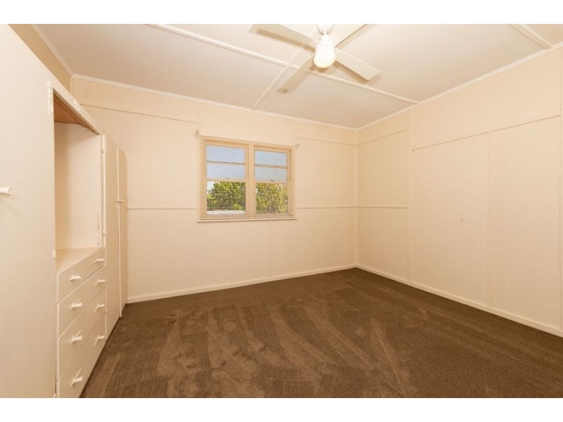 2 Maker Street, Rangeville QLD 4350