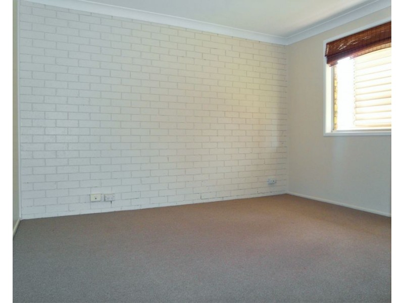 2/1 Nellie Street, Centenary Heights QLD 4350