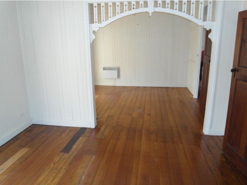 9 Stirling Street, East Toowoomba QLD 4350