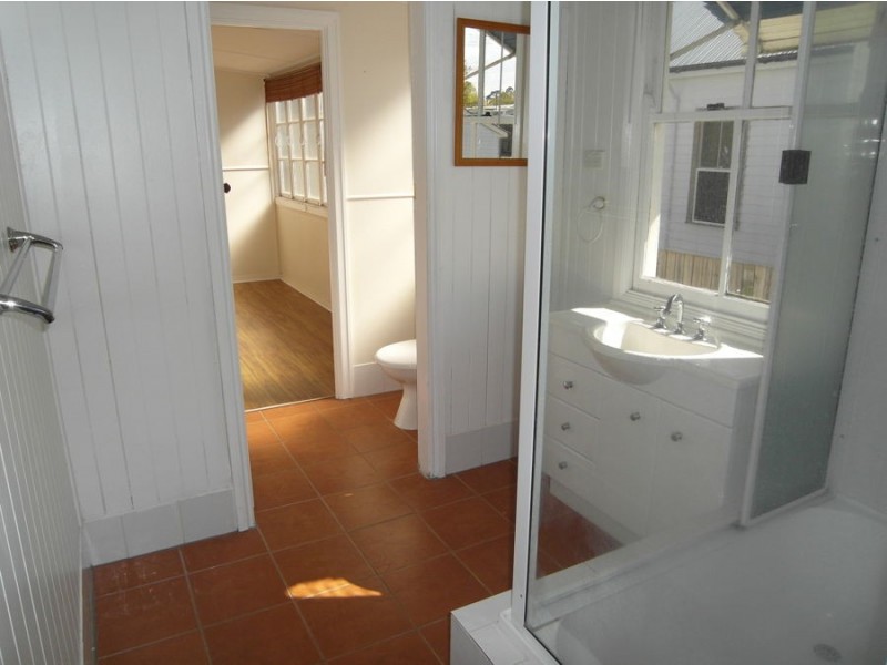 9 Stirling Street, East Toowoomba QLD 4350