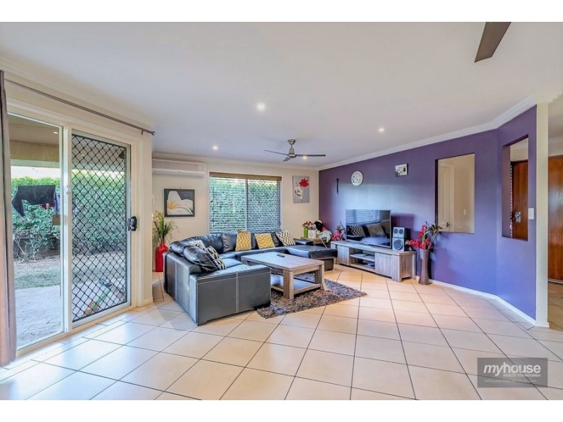 35 Willowburn Drive, Rockville QLD 4350