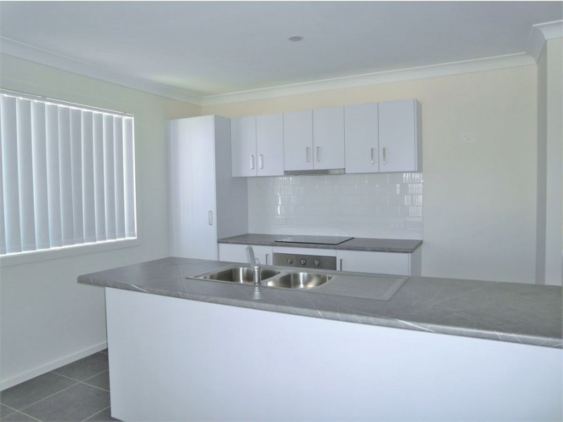 1/172 Handley Street, Darling Heights QLD 4350