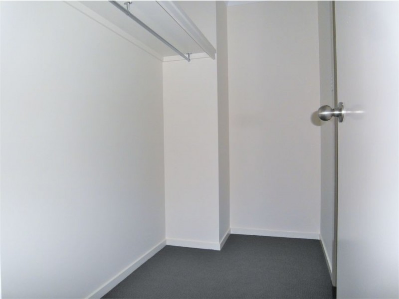 1/172 Handley Street, Darling Heights QLD 4350