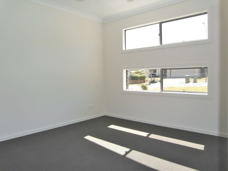 1/172 Handley Street, Darling Heights QLD 4350