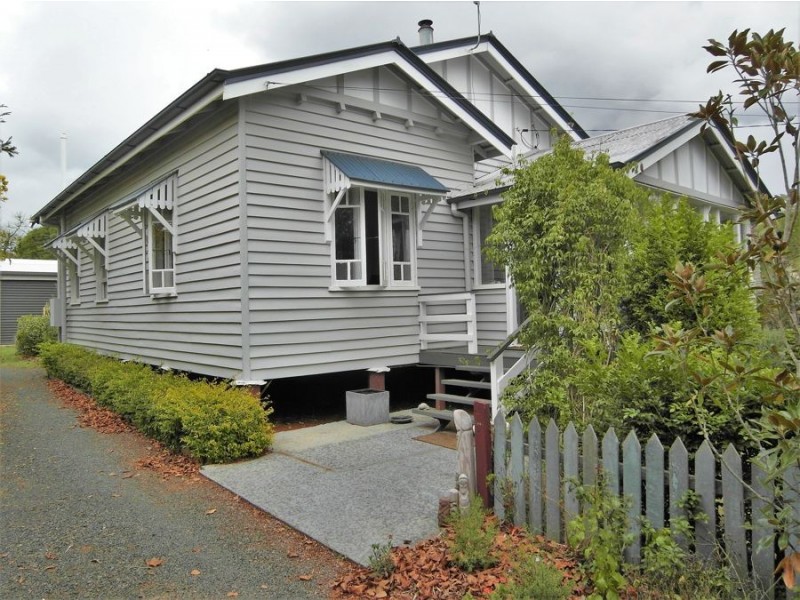 54 Rome Street, Newtown QLD 4350
