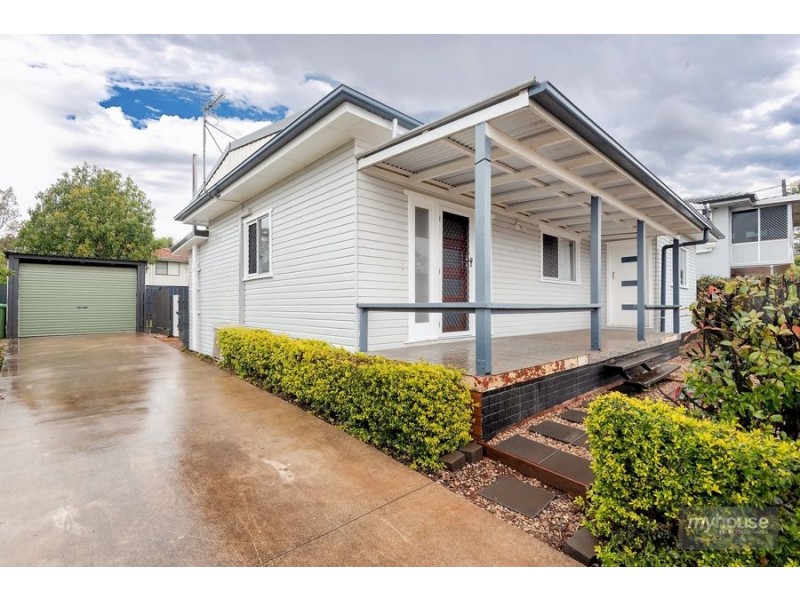 24 Loch Street, Centenary Heights QLD 4350