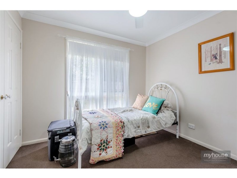 12 Connole Court, Kearneys Spring QLD 4350