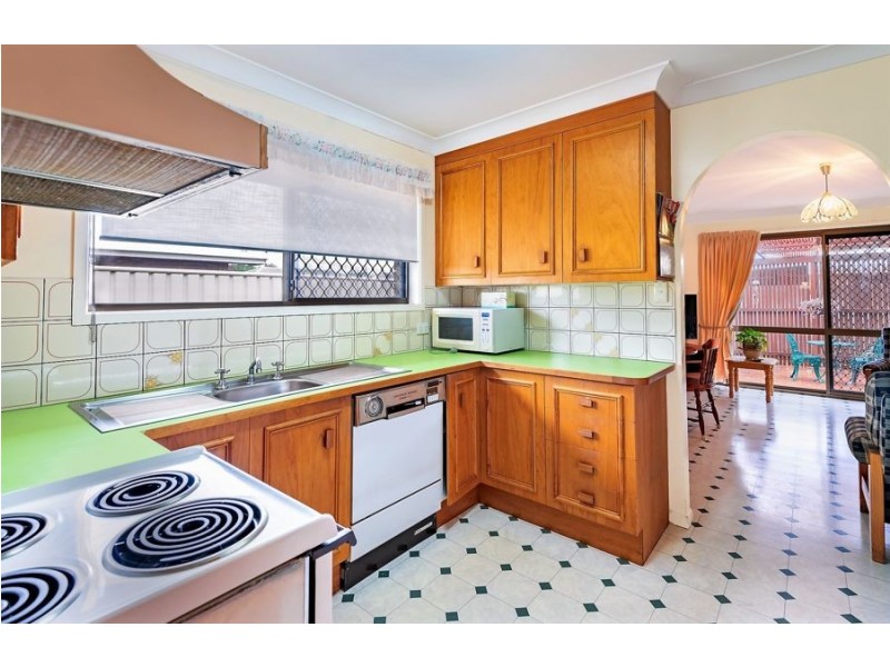 12 Paull Street, Wilsonton QLD 4350
