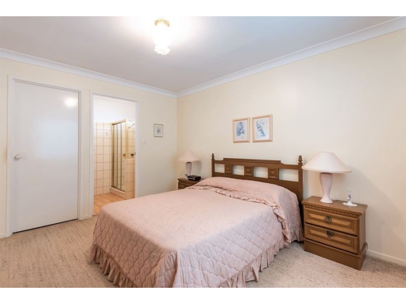 12 Paull Street, Wilsonton QLD 4350