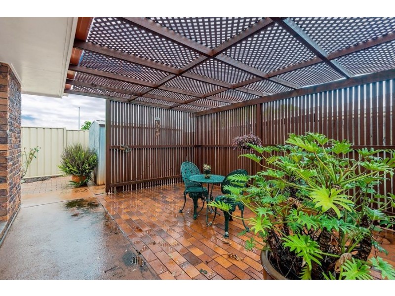 12 Paull Street, Wilsonton QLD 4350