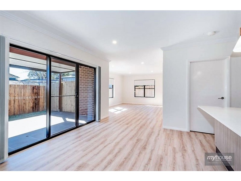 1/192a South Street, Centenary Heights QLD 4350