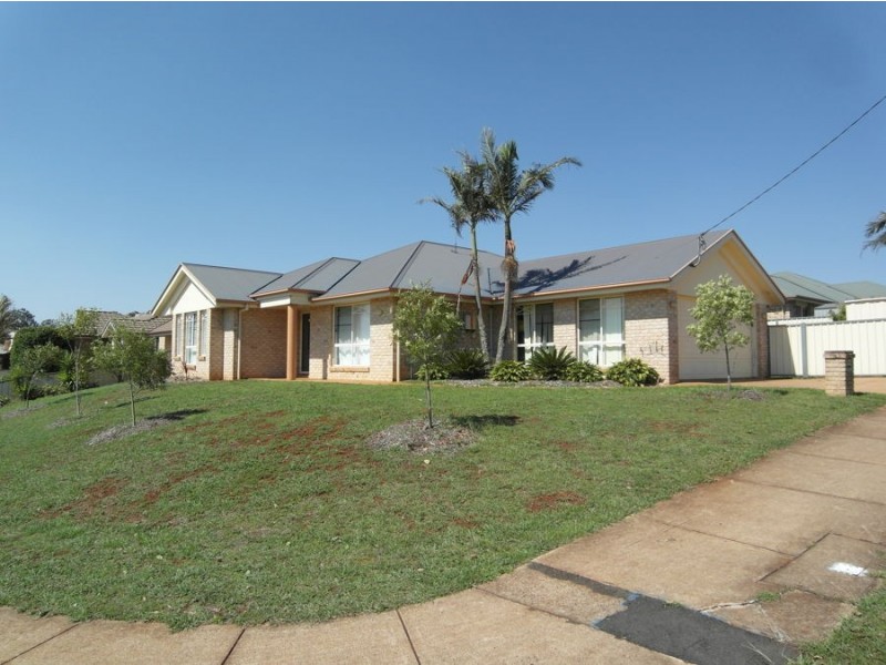 35 Dallang Road, Middle Ridge QLD 4350
