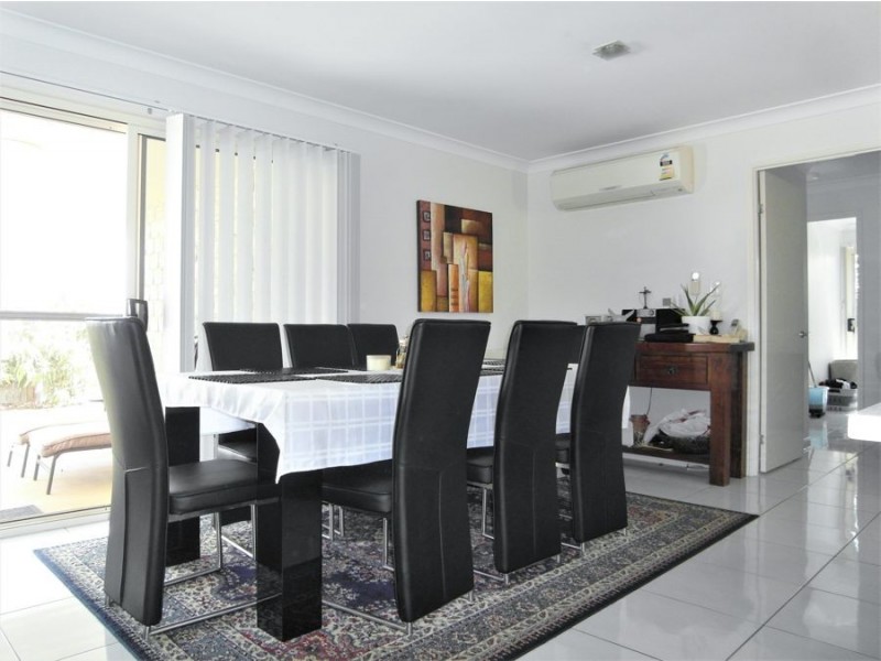 10 Opal Street, Glenvale QLD 4350