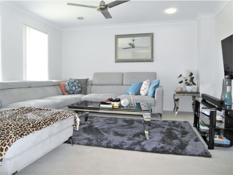 10 Opal Street, Glenvale QLD 4350