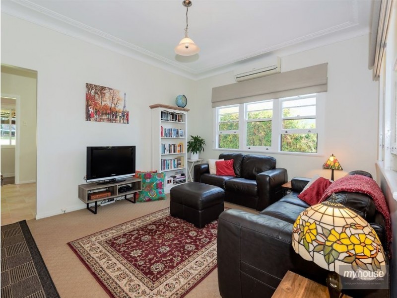 55 Leichhardt Street, Centenary Heights QLD 4350