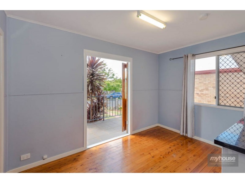 15 McCafferty Street, Wilsonton QLD 4350