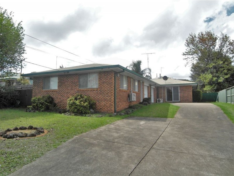 1 Nellie Street, Centenary Heights QLD 4350