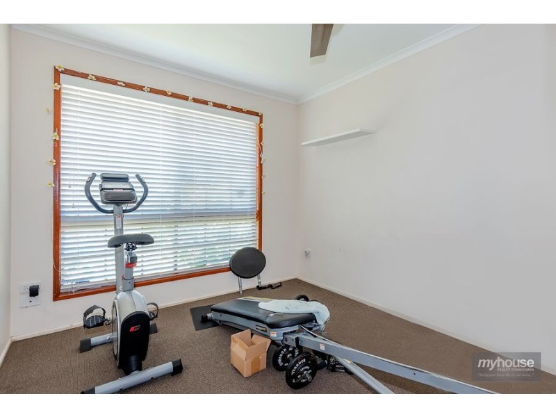 1 Mollison Court, Wilsonton QLD 4350