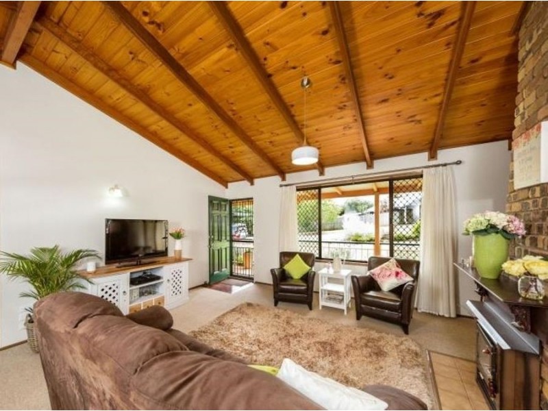 40 Hinkler Crescent, Wilsonton QLD 4350