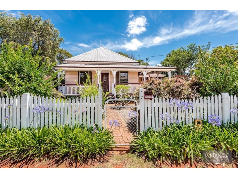 7 Wombyra Street, Newtown QLD 4350