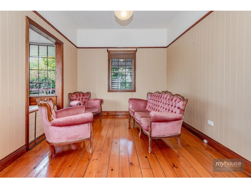 7 Wombyra Street, Newtown QLD 4350