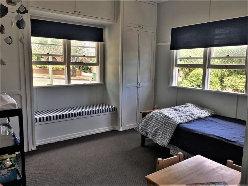 15 Perry Street, Harlaxton QLD 4350