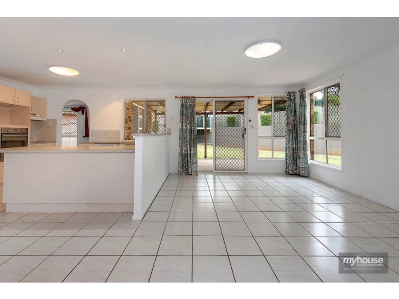 17 Kayser Court, Darling Heights QLD 4350