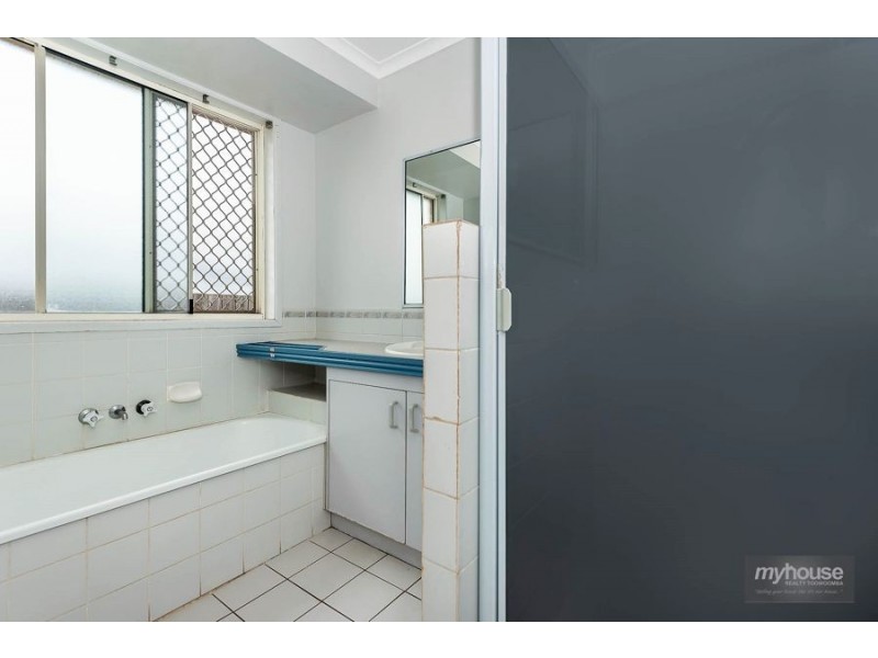 17 Kayser Court, Darling Heights QLD 4350